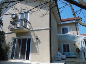 Vila de inchiriat 5 camere zona Iancu Nicolae, Bucuresti 250 mp