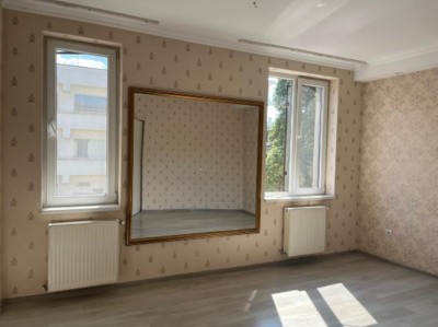 Building for rent 25 rooms Rosetti Square area - Universitate, Bucharest