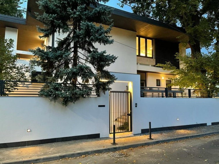 Vila de inchiriat 10 camere zona Primaverii, Bucuresti 600 mp